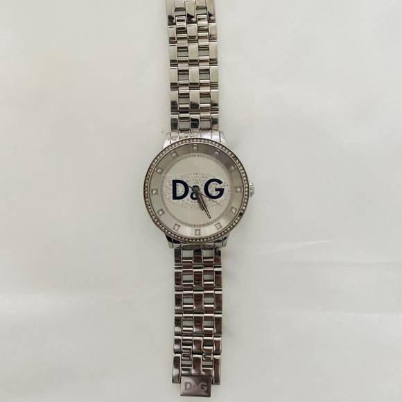 ♦️SOLD♦️D&G Time Stainless Steel Watch - Picture 3 of 7